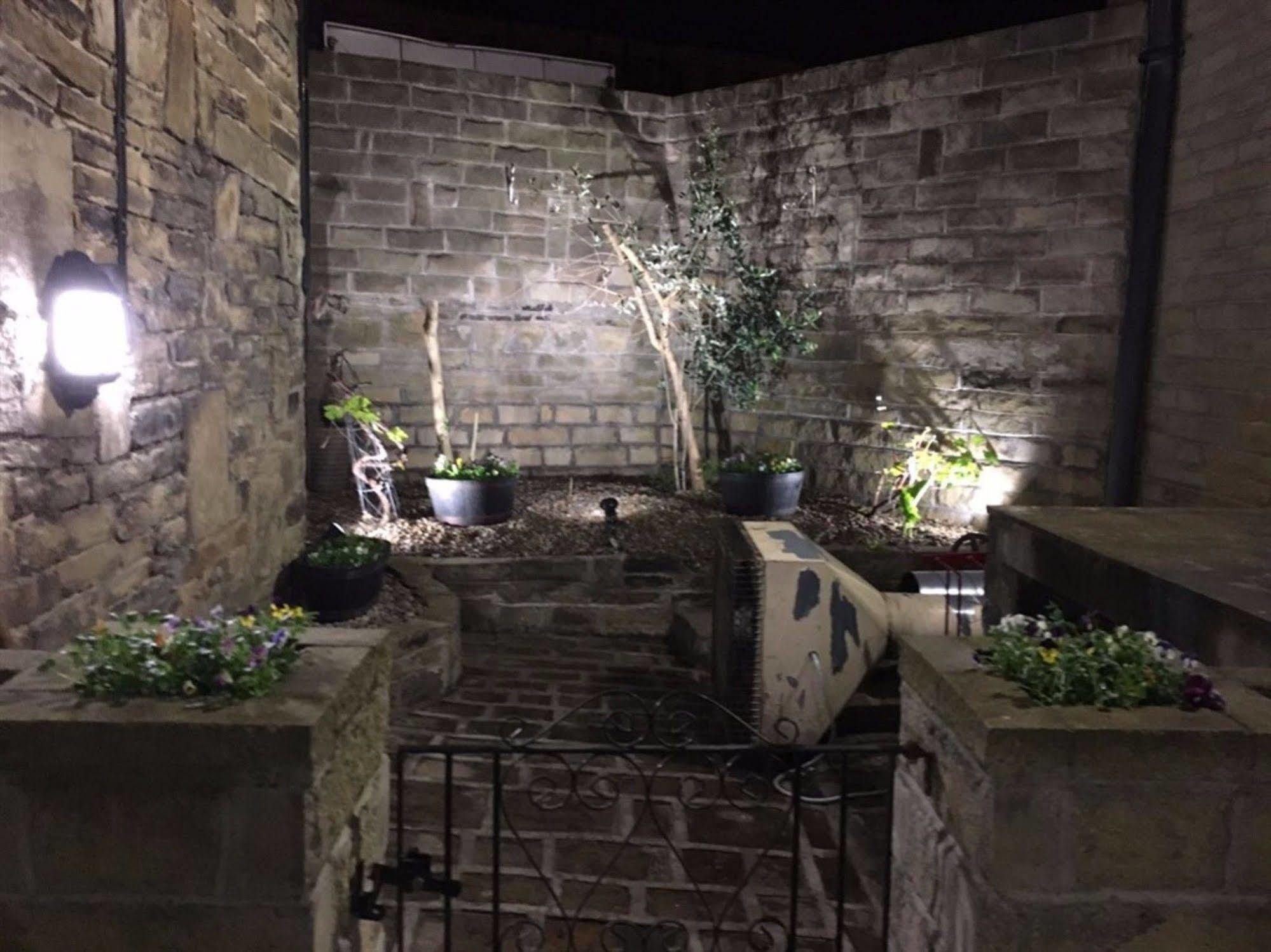 Wool Merchant Hotel הליפקס מראה חיצוני תמונה